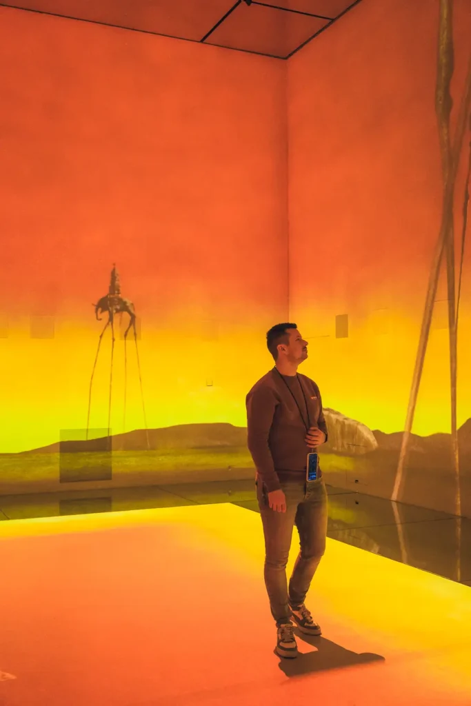 Kunstinstallatie in Frameless met projecties in Londen centrum