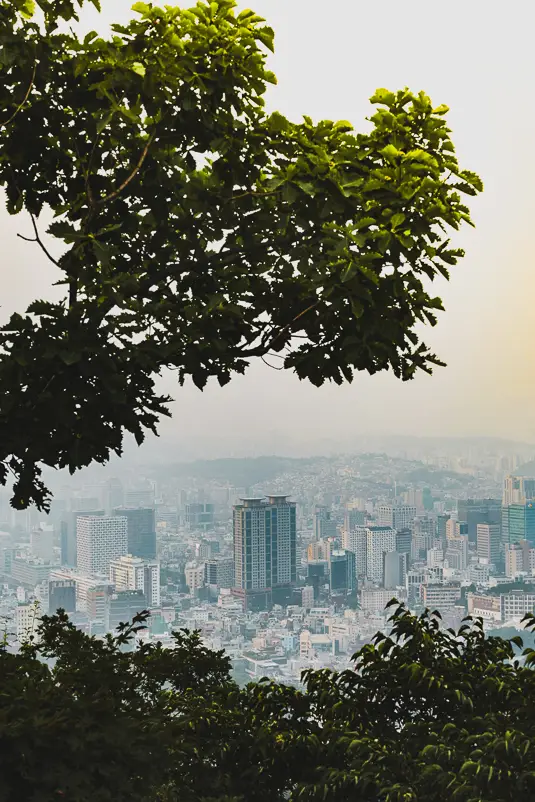 Skyline van Seoul bij ochtendlicht, startpunt van onze reisroute Japan Zuid-Korea 3 weken