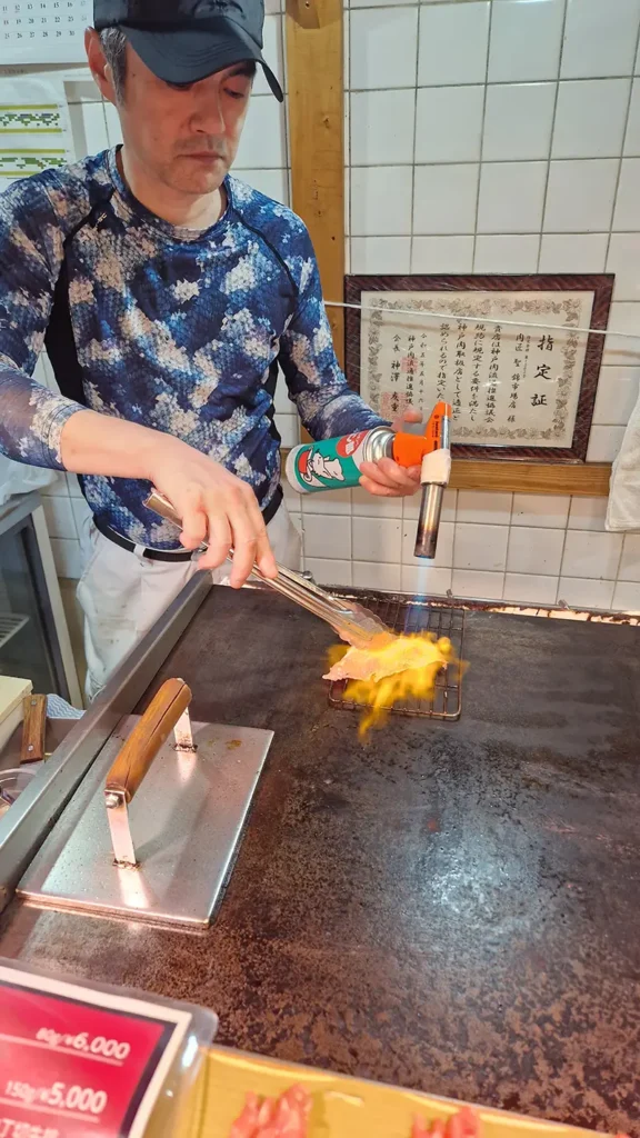 Wagyu sushi met gemarmerd rundsvlees in Japan